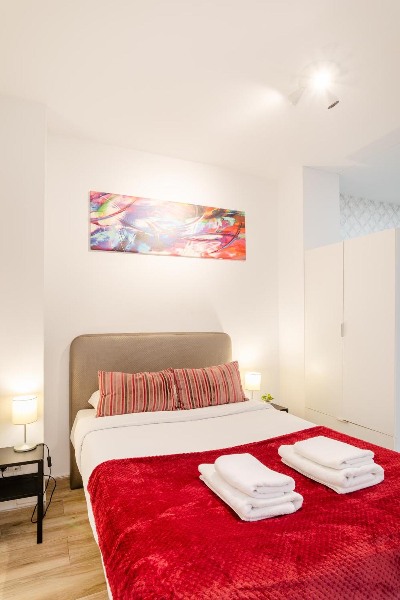 Apartamentos San Leandro, Centro อาลิกันเต ภายนอก รูปภาพ