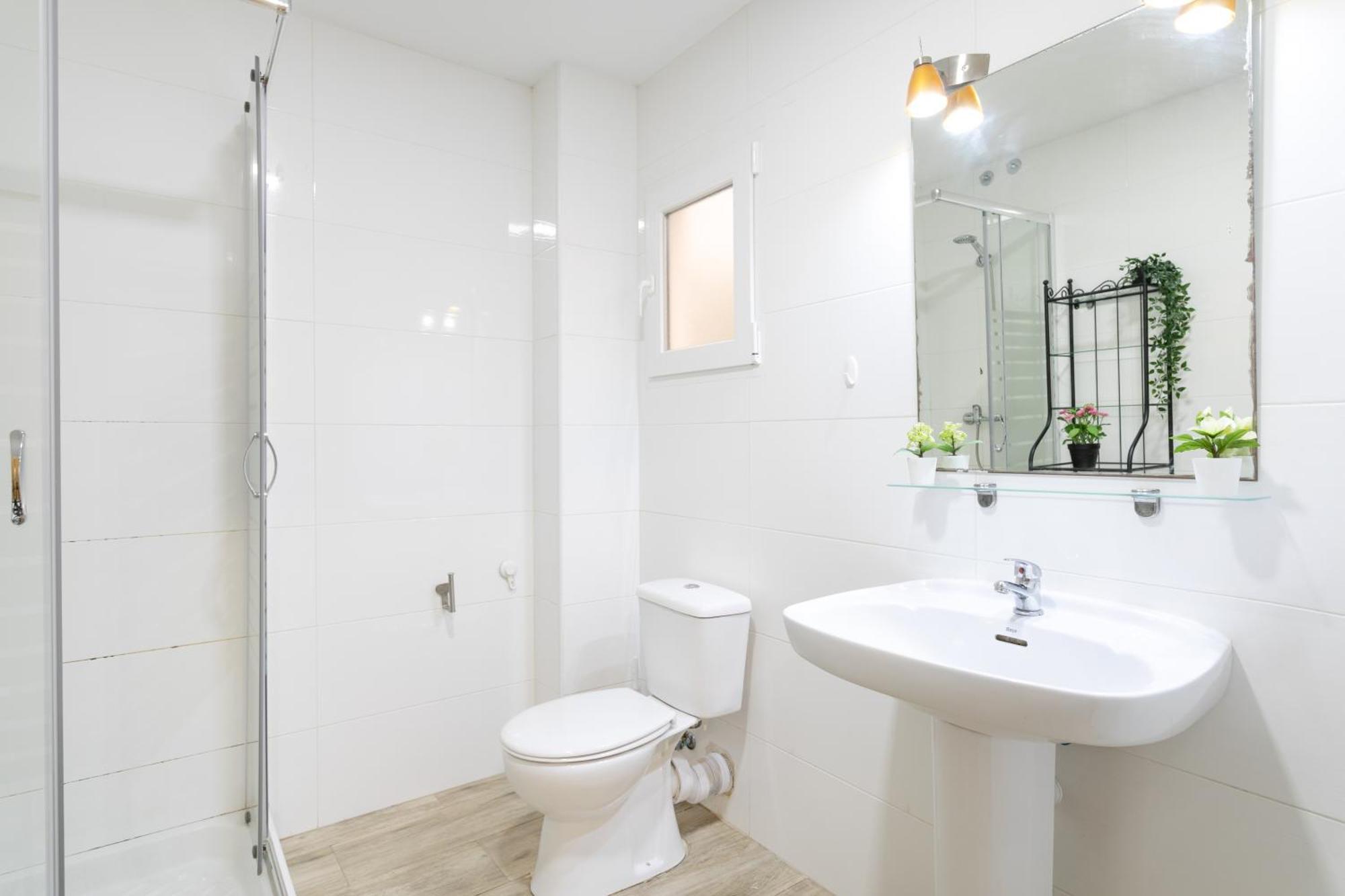 Apartamentos San Leandro, Centro อาลิกันเต ภายนอก รูปภาพ