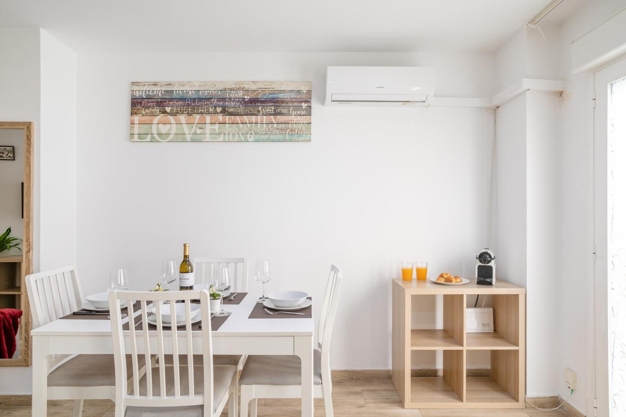 Apartamentos San Leandro, Centro อาลิกันเต ภายนอก รูปภาพ