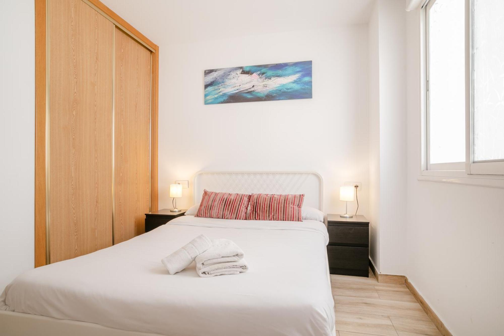 Apartamentos San Leandro, Centro อาลิกันเต ภายนอก รูปภาพ