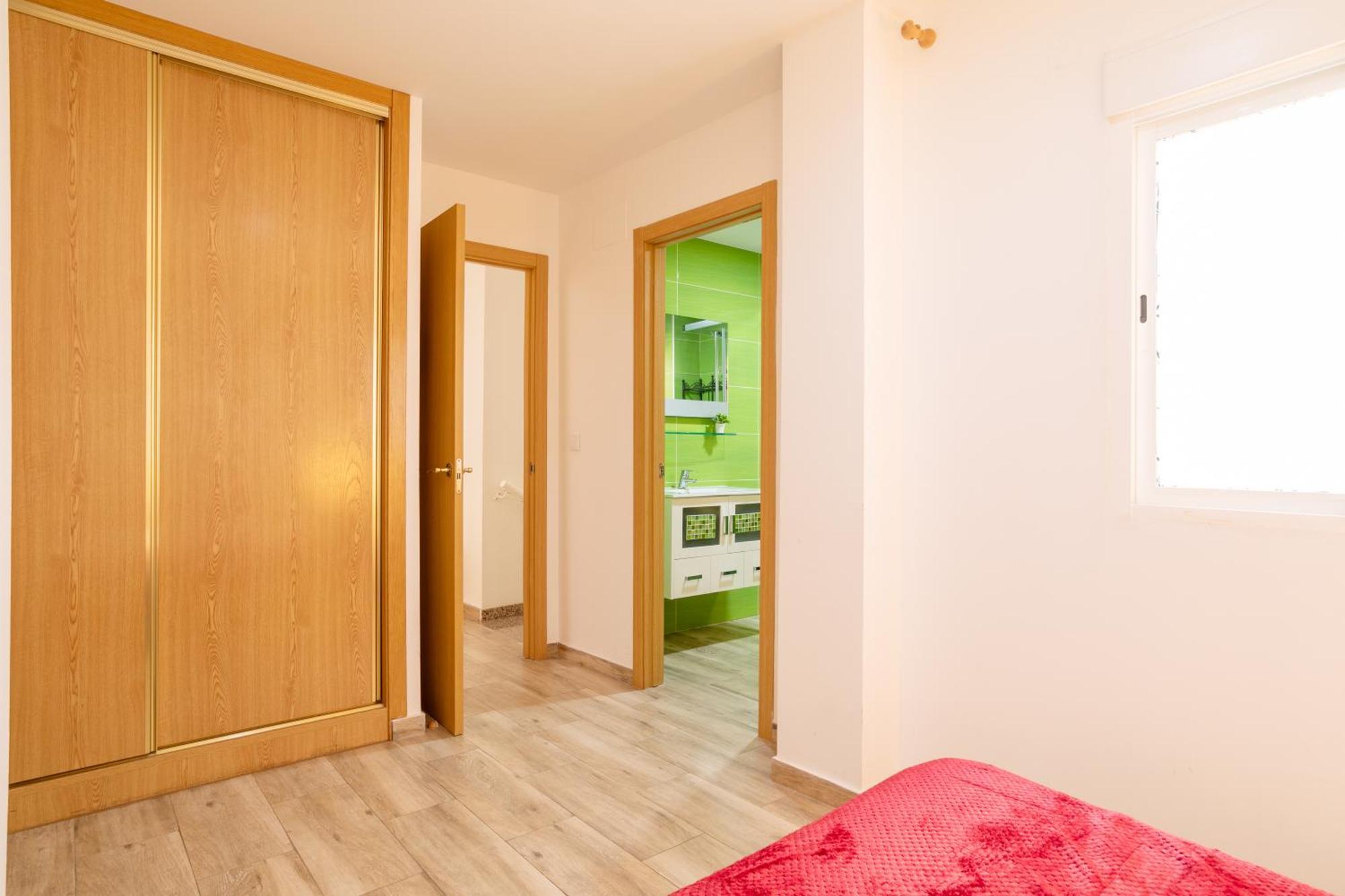 Apartamentos San Leandro, Centro อาลิกันเต ภายนอก รูปภาพ